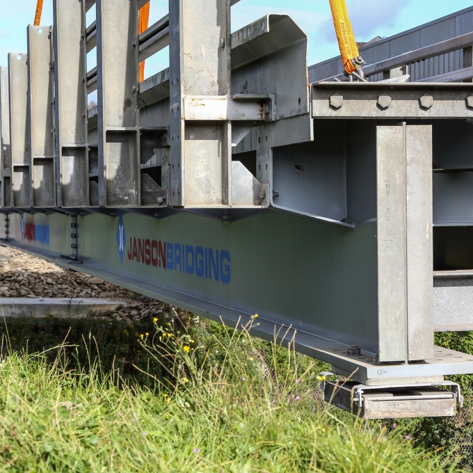 Passage supérieur grupont hatrival infrabel