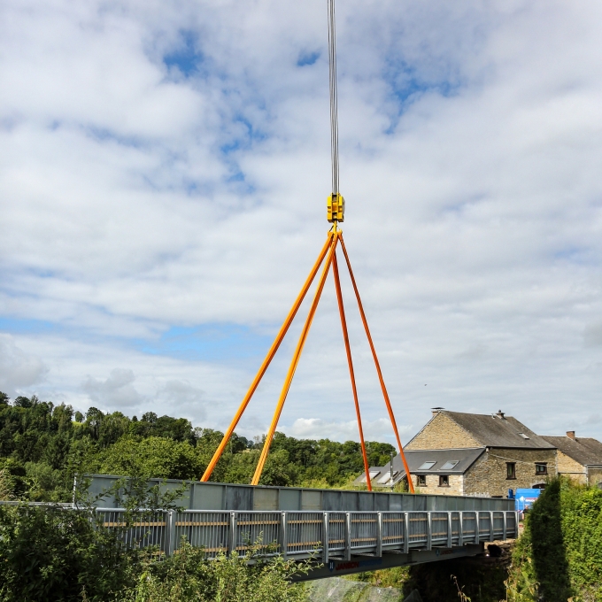 Passage supérieur grupont hatrival infrabel