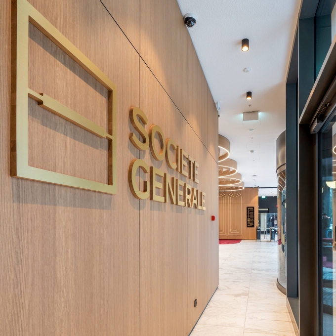Habillage murale Société Générale, Luxembourg, réalisation Duchêne